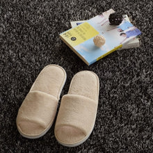 Load image into Gallery viewer, High Quality New Simple Unisex Slippers Hotel Travel Spa Portable Slippers Disposable Home Guest Indoor Cotton Fabric Slipper