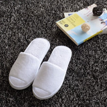 Load image into Gallery viewer, High Quality New Simple Unisex Slippers Hotel Travel Spa Portable Slippers Disposable Home Guest Indoor Cotton Fabric Slipper